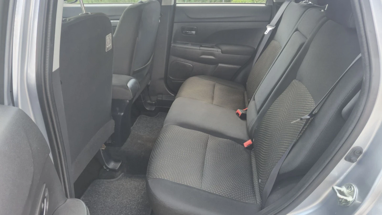 Mitsubishi ASX 1.6 газ/бензин 117к.с., снимка 13 - Автомобили и джипове - 55574469