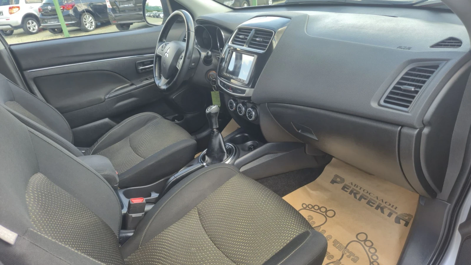 Mitsubishi ASX 1.6 газ/бензин 117к.с., снимка 14 - Автомобили и джипове - 55574469