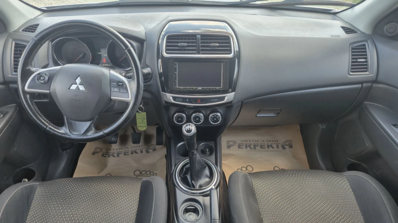 Mitsubishi ASX 1.6 газ/бензин 117к.с., снимка 11 - Автомобили и джипове - 55574469