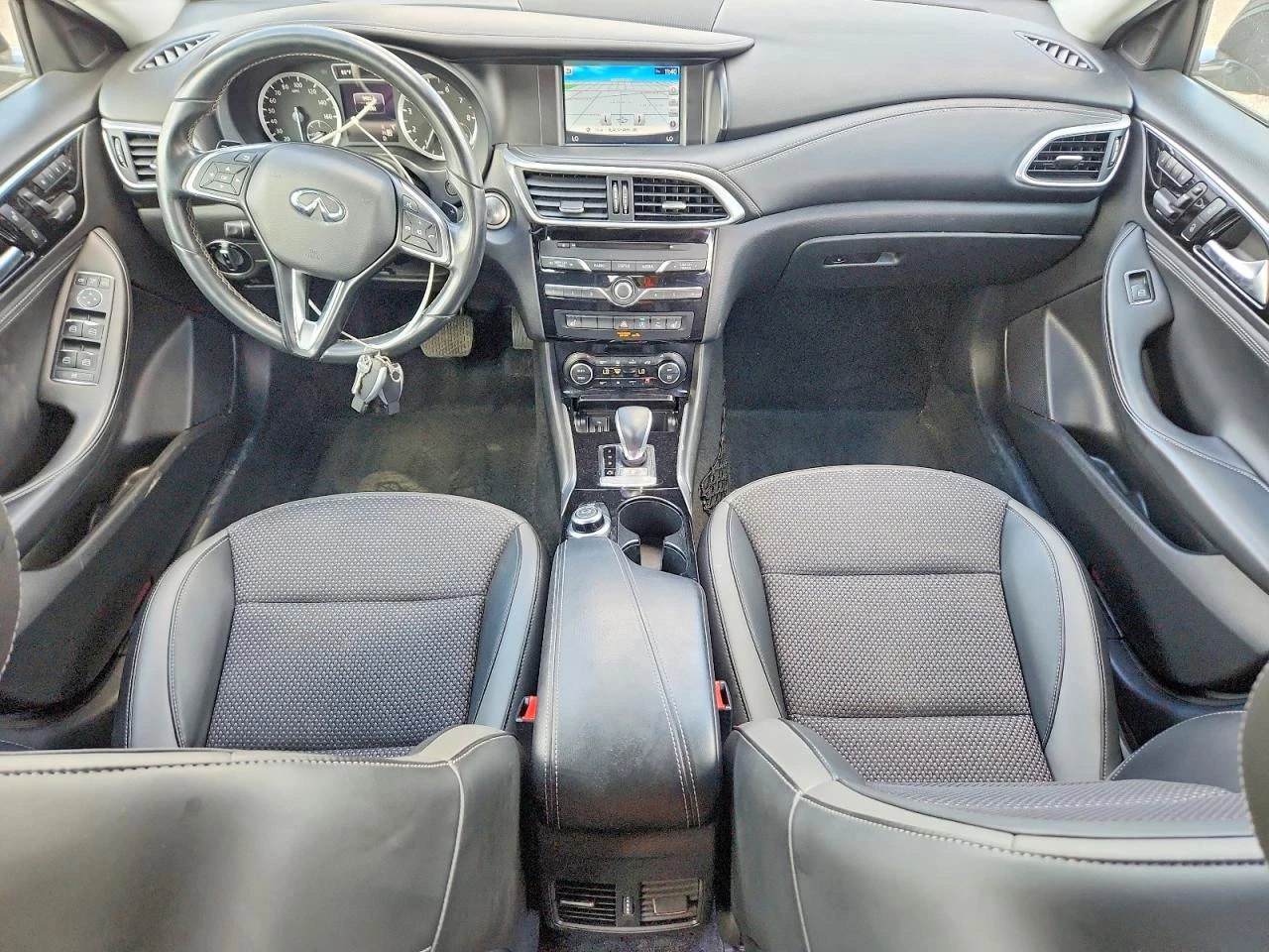Infiniti QX30 2.0l Luxe | Mobile.bg � ����������� 8