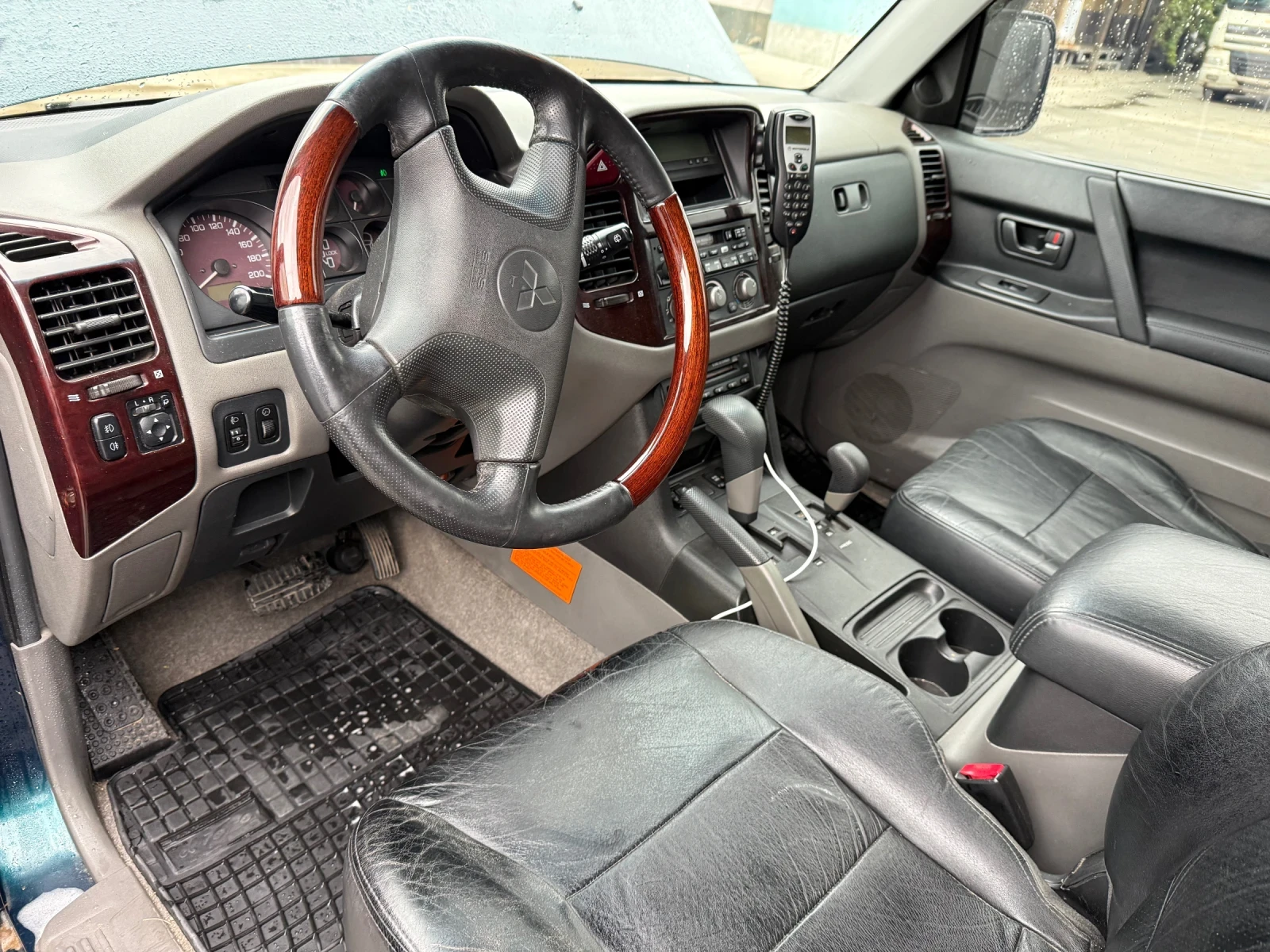 Mitsubishi Pajero, снимка 10 - Автомобили и джипове - 56266471