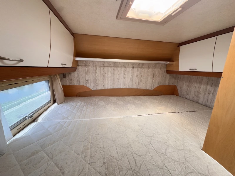 Кемпер Euramobil Форд, снимка 6 - Каравани и кемпери - 51419159