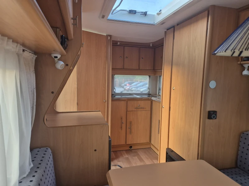 Каравана Burstner 395 EKT МУВЪР , снимка 7 - Каравани и кемпери - 51441433