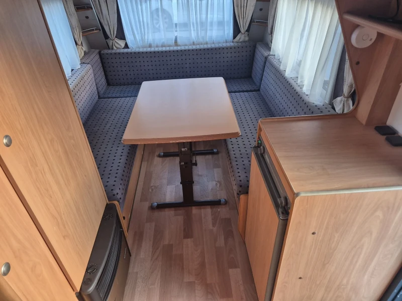 Каравана Burstner 395 EKT МУВЪР , снимка 3 - Каравани и кемпери - 51441433