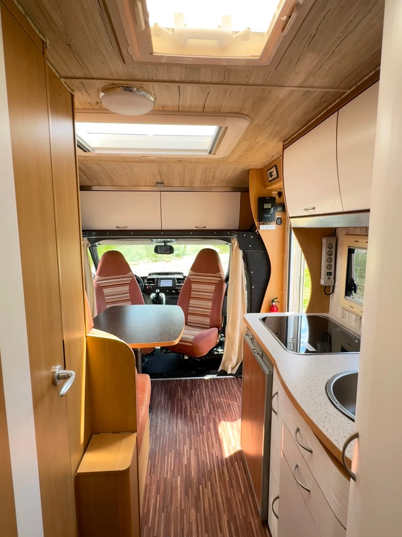  Euramobil  | Mobile.bg   16