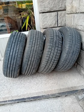 Продавам летни гуми 185-65-15 с алуминиеви джанти , снимка 3 - Части - 52669143
