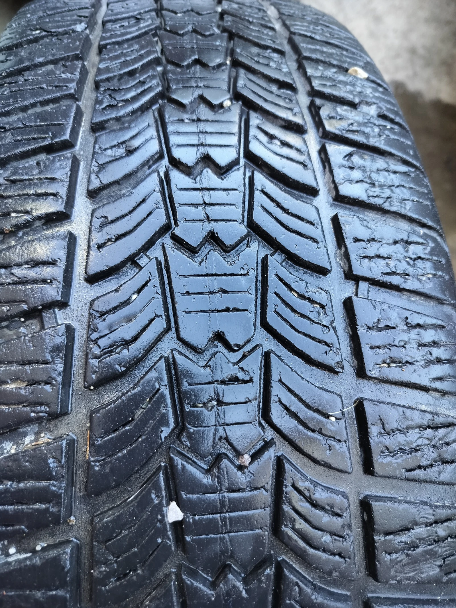 ���� � ������ 215/65R16 | Mobile.bg � ����������� 10