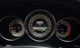 Mercedes-Benz CLS 250 d 4MATIC AMG Line * 360 * ДВА КЛЮЧА, снимка 8