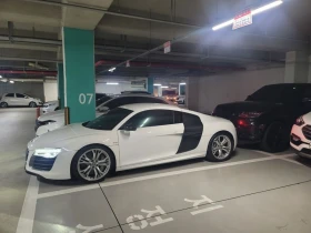Audi R8 5.2 V10 Coupe| 525к.с., снимка 3