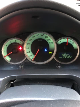 Обява за продажба на Toyota Corolla verso ~6 200 лв. - изображение 6