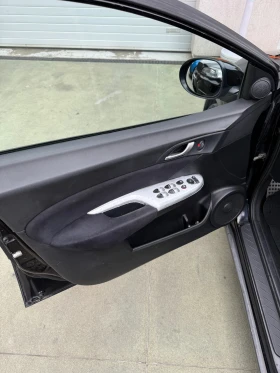 Обява за продажба на Honda Civic 1.4 i (83 Hp) ~5 700 лв. - изображение 4 | Auto.bg Обява за продажба на Honda Civic 1.4 i (83 Hp) ~5 700 лв. - изображение 4