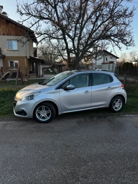 Peugeot 208 1.2 Allure Start/Stop, снимка 2