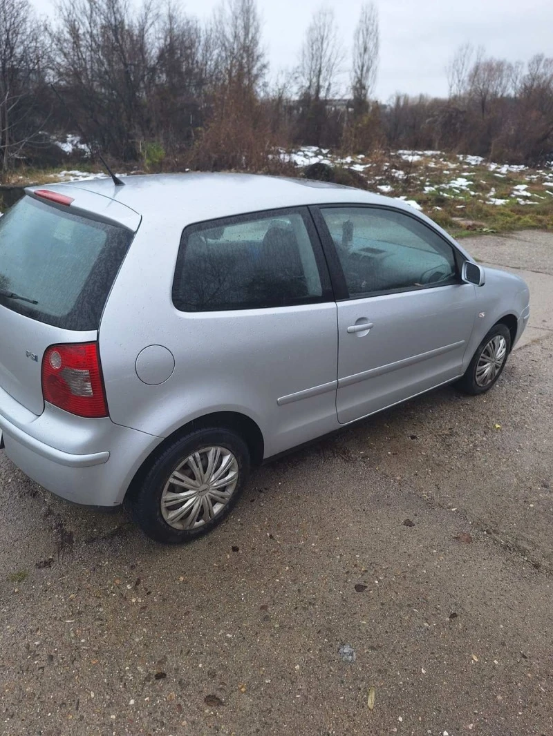 VW Polo, снимка 2 - Автомобили и джипове - 47400692