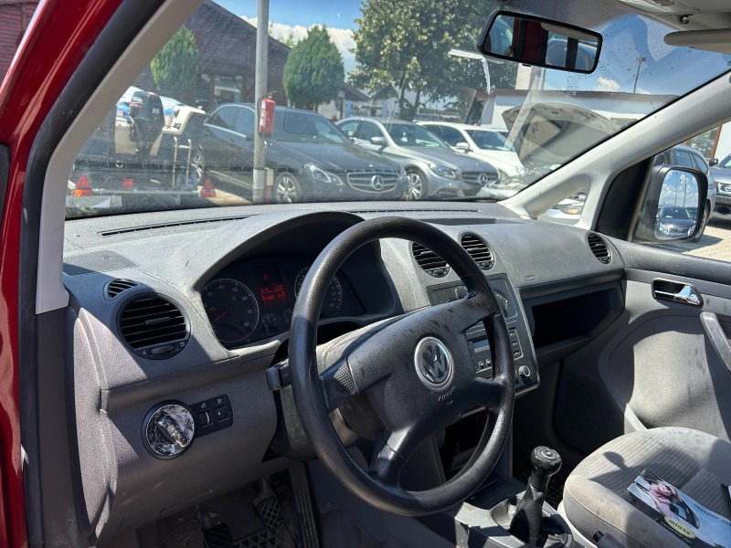 VW Caddy 1.4i EURO 4, снимка 9 - Автомобили и джипове - 46261327