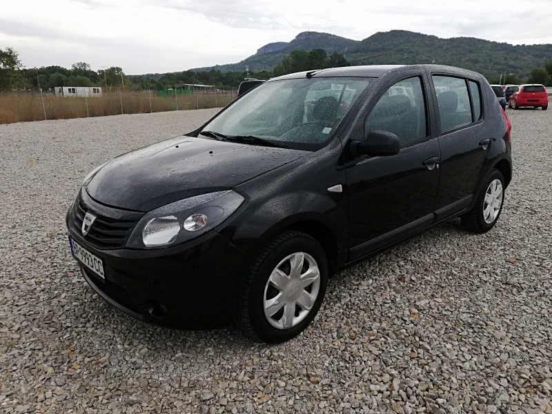 Dacia Sandero 1.4i klima gaz, снимка 1 - Автомобили и джипове - 47201471