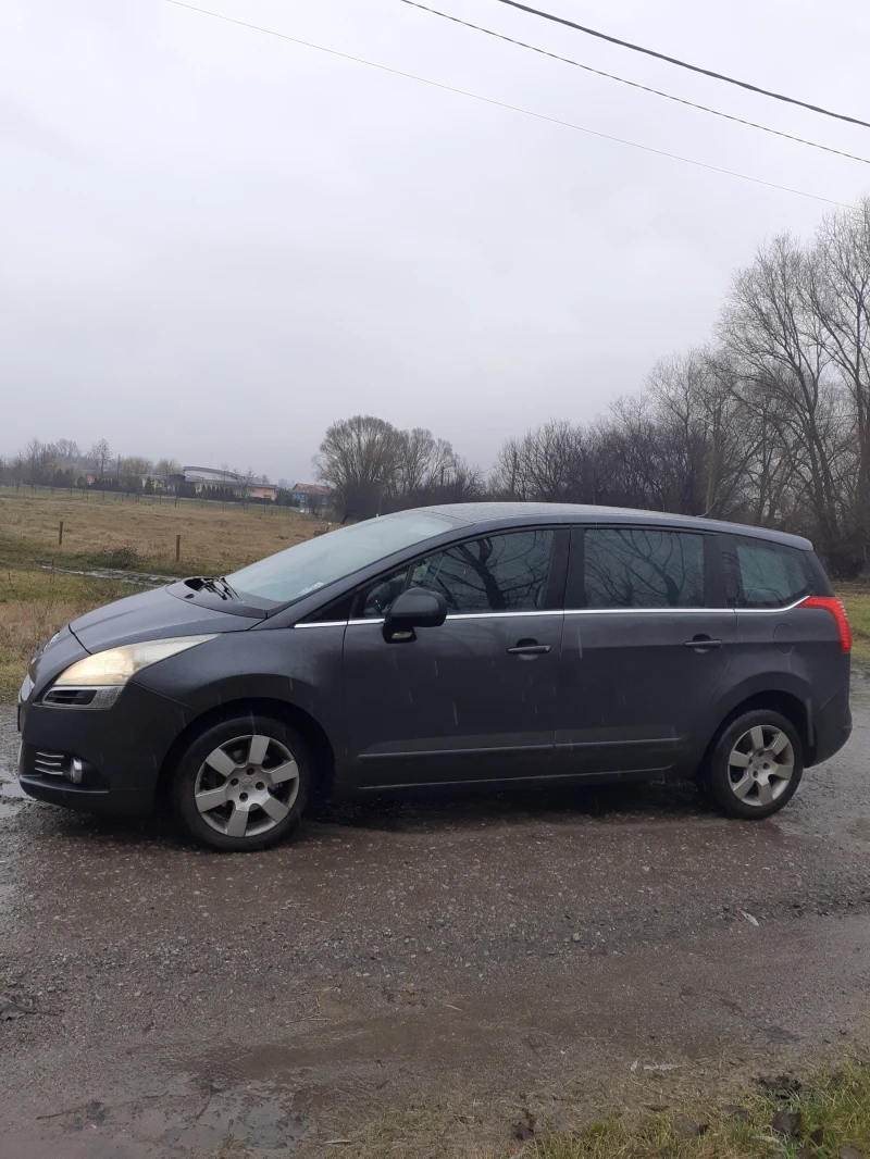 Peugeot 5008, снимка 6 - Автомобили и джипове - 47416026