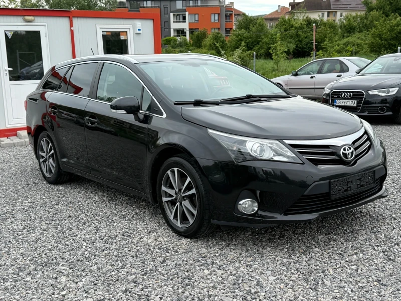 Toyota Avensis Facelift2014г. 2.0 D-4D(124 кс)Кожа/Подгрев/Камера, снимка 3 - Автомобили и джипове - 50049804