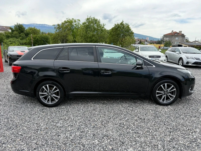 Toyota Avensis Facelift2014г. 2.0 D-4D(124 кс)Кожа/Подгрев/Камера, снимка 5 - Автомобили и джипове - 50049804