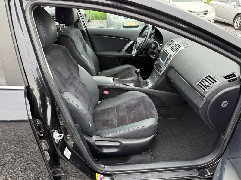 Toyota Avensis Facelift2014г. 2.0 D-4D(124 кс)Кожа/Подгрев/Камера, снимка 12 - Автомобили и джипове - 50049804