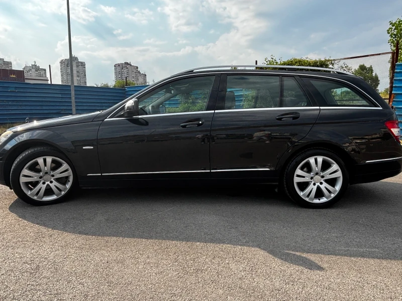 Mercedes-Benz C 200 Avangarde, снимка 6 - Автомобили и джипове - 52540579
