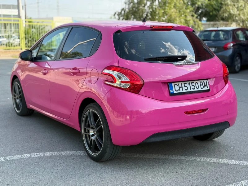 Peugeot 208 Автопилот* климатроник* ИДЕАЛНИЯ АВТОМОБИЛ ЗА ЖЕНА, снимка 4 - Автомобили и джипове - 51299899