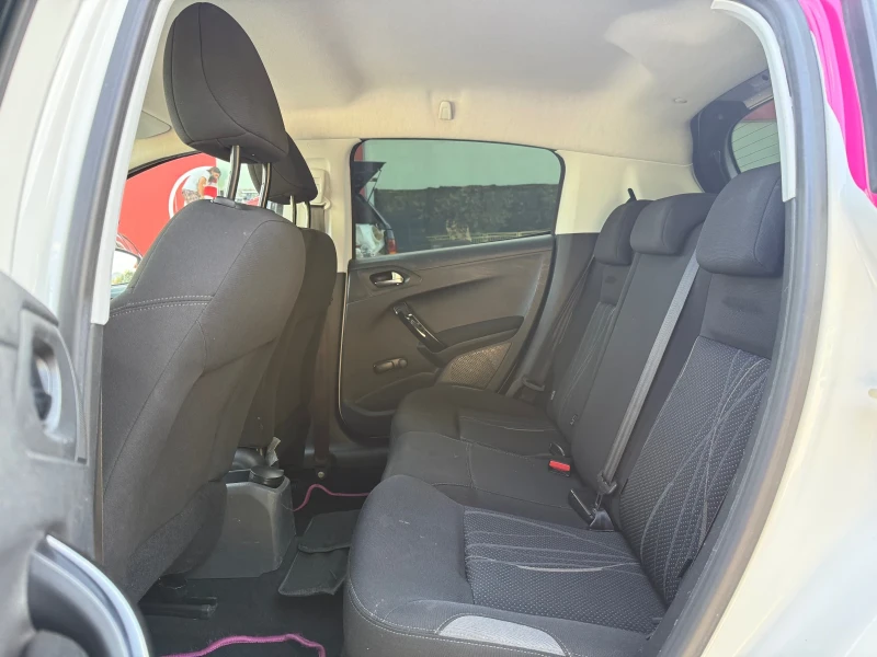 Peugeot 208 Автопилот* климатроник* ИДЕАЛНИЯ АВТОМОБИЛ ЗА ЖЕНА, снимка 10 - Автомобили и джипове - 51299899