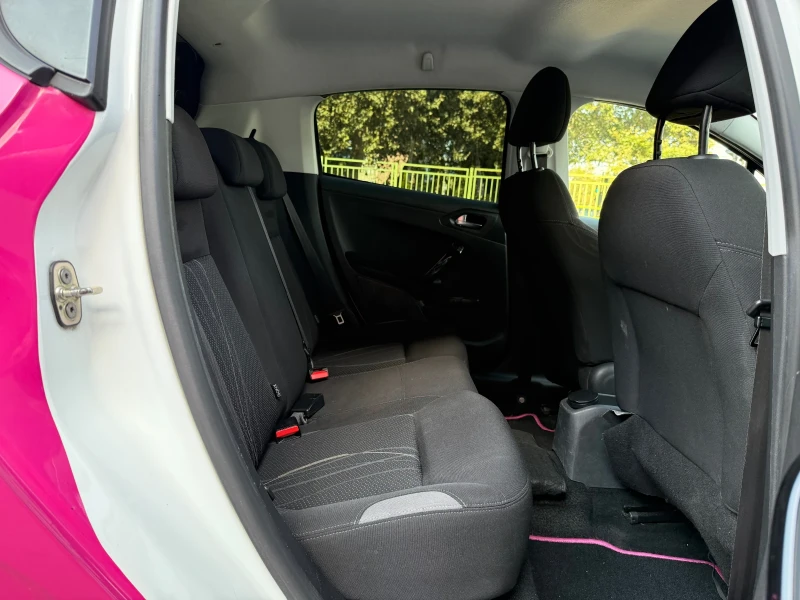Peugeot 208 Автопилот* климатроник* ИДЕАЛНИЯ АВТОМОБИЛ ЗА ЖЕНА, снимка 12 - Автомобили и джипове - 51299899