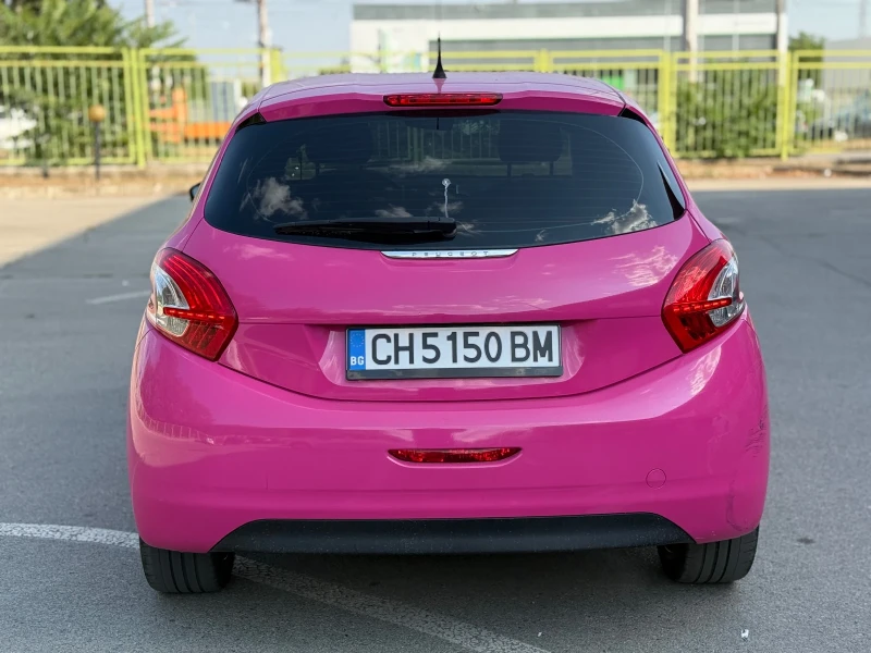 Peugeot 208 Автопилот* климатроник* ИДЕАЛНИЯ АВТОМОБИЛ ЗА ЖЕНА, снимка 3 - Автомобили и джипове - 51299899