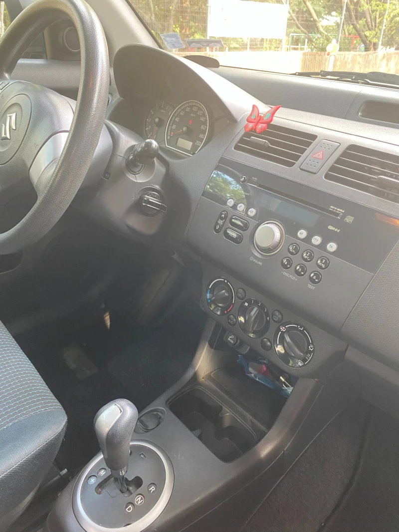 Suzuki Swift, снимка 7 - Автомобили и джипове - 51433460