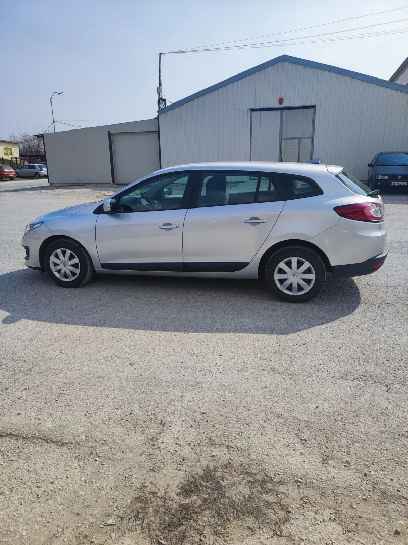 Renault Megane, снимка 4 - Автомобили и джипове - 51710375