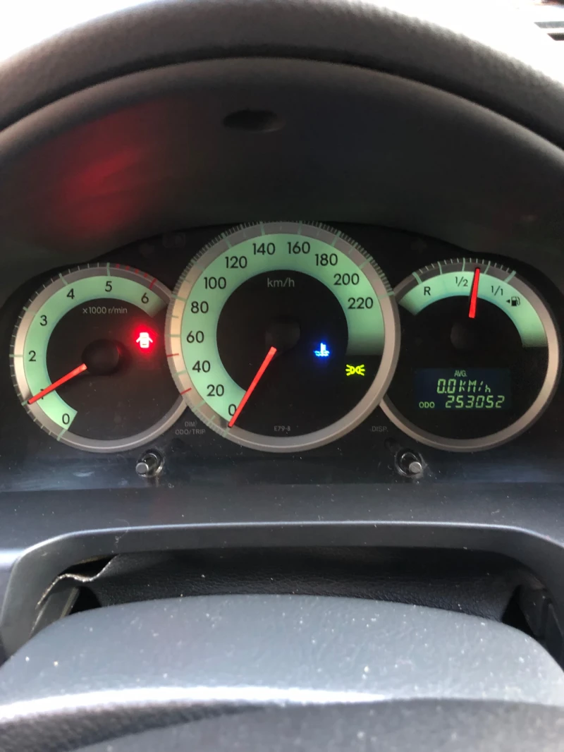 Toyota Corolla verso, снимка 7 - Автомобили и джипове - 51954025