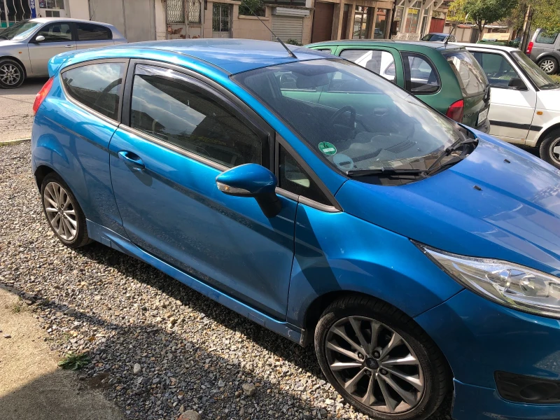 Ford Fiesta 1.6 DTCI ECOnetic, снимка 9 - Автомобили и джипове - 52091125