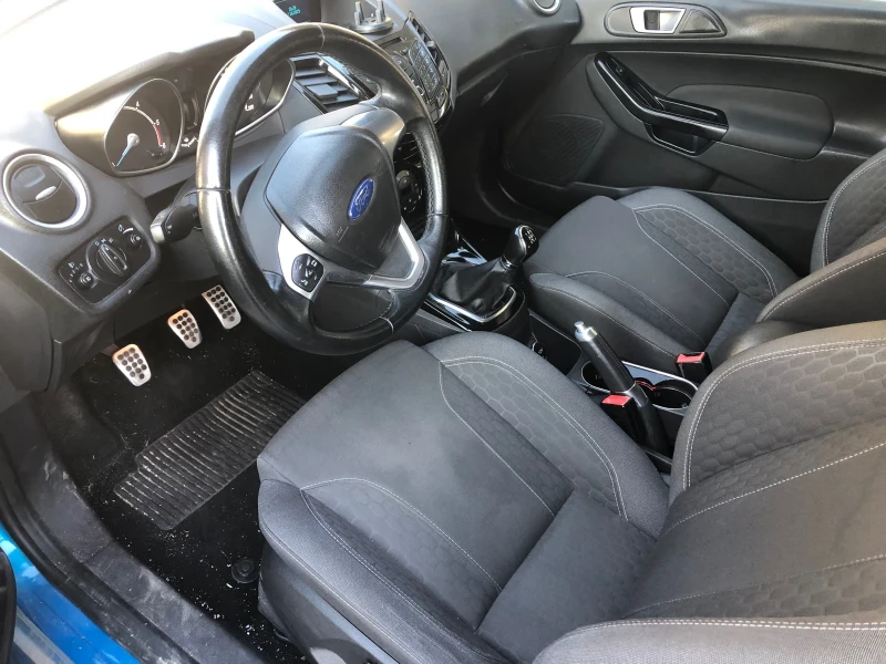 Ford Fiesta 1.6 DTCI ECOnetic, снимка 13 - Автомобили и джипове - 52091125