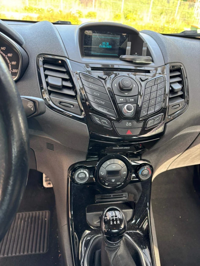 Ford Fiesta 1.6 DTCI ECOnetic, снимка 3 - Автомобили и джипове - 52091125