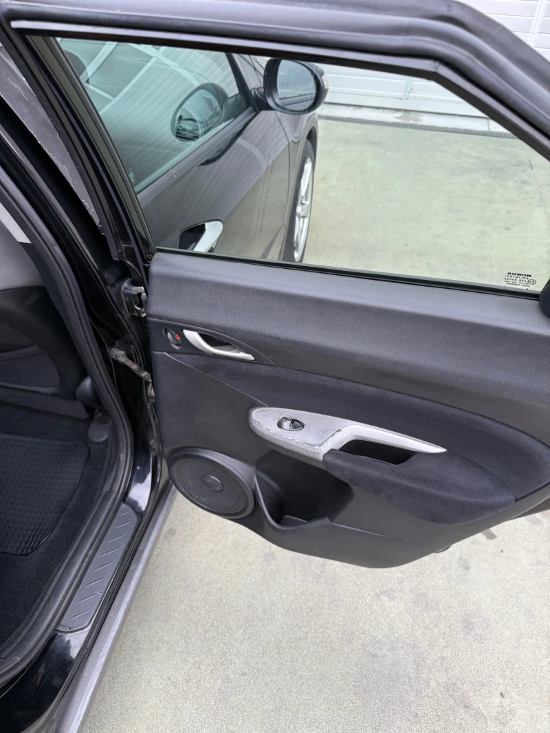 Honda Civic 1.4 i (83 Hp), снимка 11 - Автомобили и джипове - 52200667