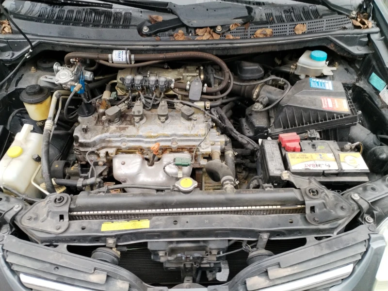 Nissan Almera tino, снимка 2 - Автомобили и джипове - 52191351