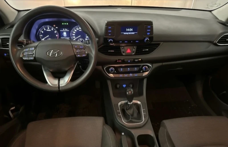 Hyundai I30 1.5. DPI комби, снимка 5 - Автомобили и джипове - 52972656