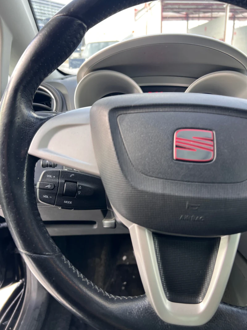 Seat Ibiza Copa Edition / Сменени вериги / подгрев седалки / , снимка 8 - Автомобили и джипове - 53091004