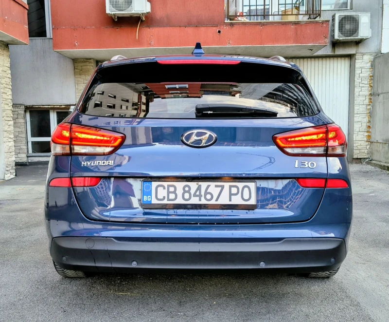 Hyundai I30 1.6 CRDI 110hp EURO 6B, снимка 3 - Автомобили и джипове - 53141739