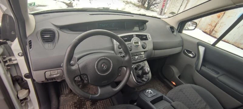 Renault Scenic 1.9 DCI , 131к.с., снимка 8 - Автомобили и джипове - 46654731