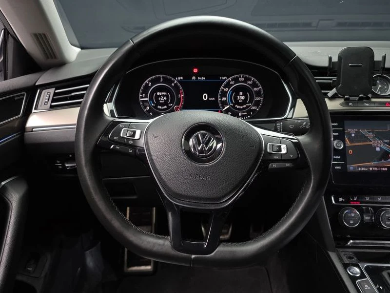 VW Arteon 2.0 TDI Prestige| 150к.с.| ВКЛ.ТЕХНОТЕСТ, снимка 13 - Автомобили и джипове - 55232058