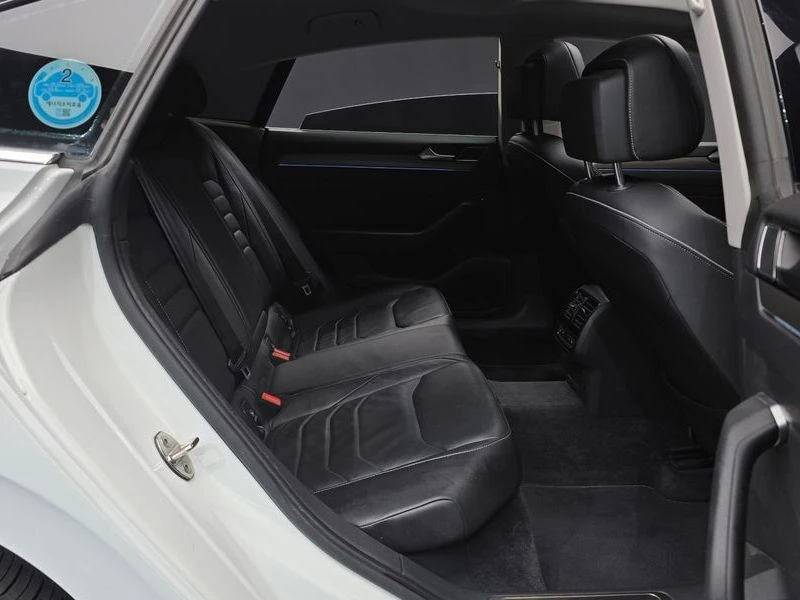 VW Arteon 2.0 TDI Prestige| 150к.с.| ВКЛ.ТЕХНОТЕСТ, снимка 12 - Автомобили и джипове - 55232058