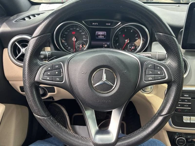 Mercedes-Benz CLA 250 * 4MATIC * CARFAX * ПАМЕТ * КАМЕРА , снимка 8 - Автомобили и джипове - 55749720