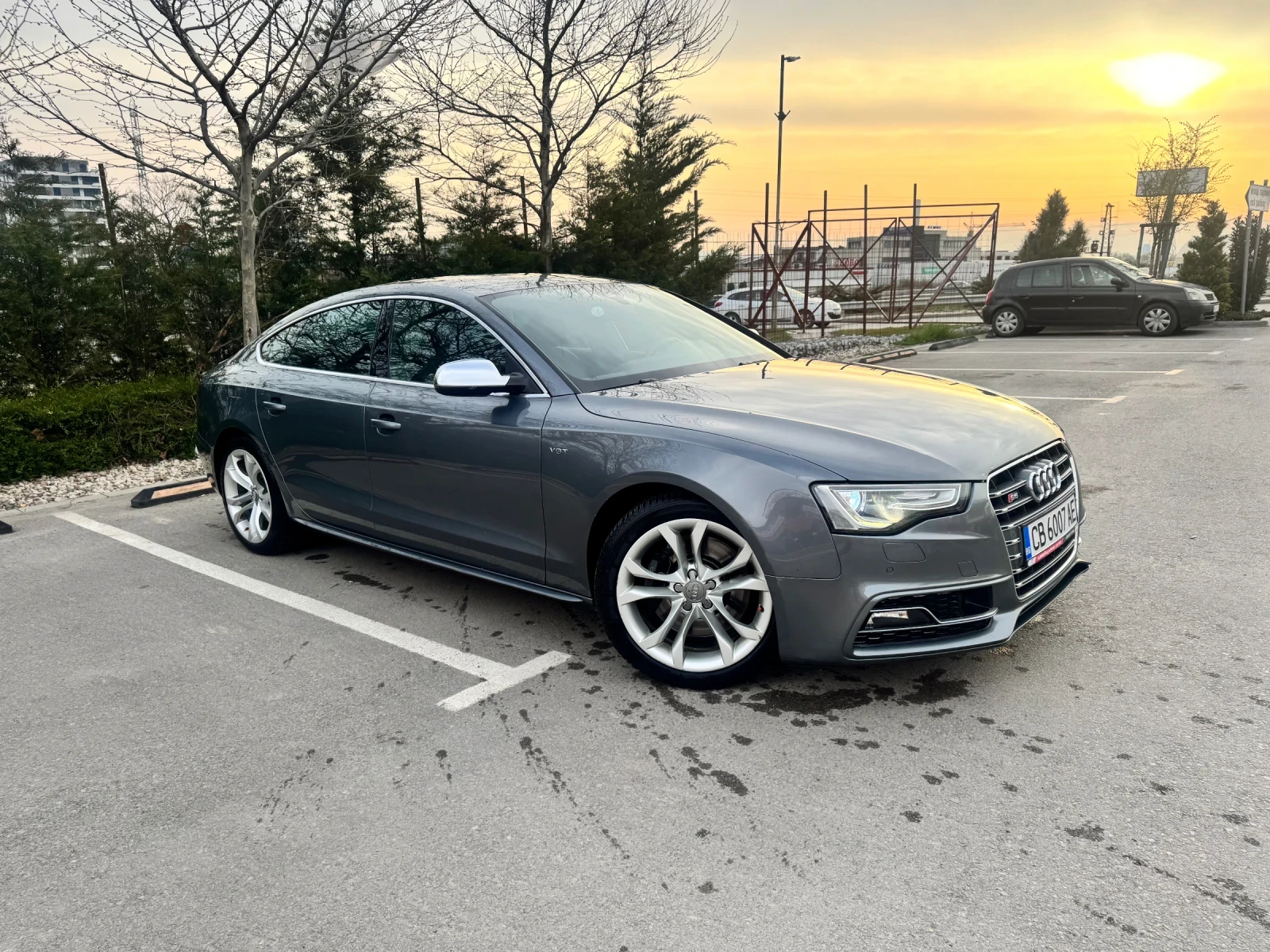 Audi S5 Sportback! 3.0 SUPERCHARGED! ДИСТРОНИК! , снимка 3 - Автомобили и джипове - 38494677