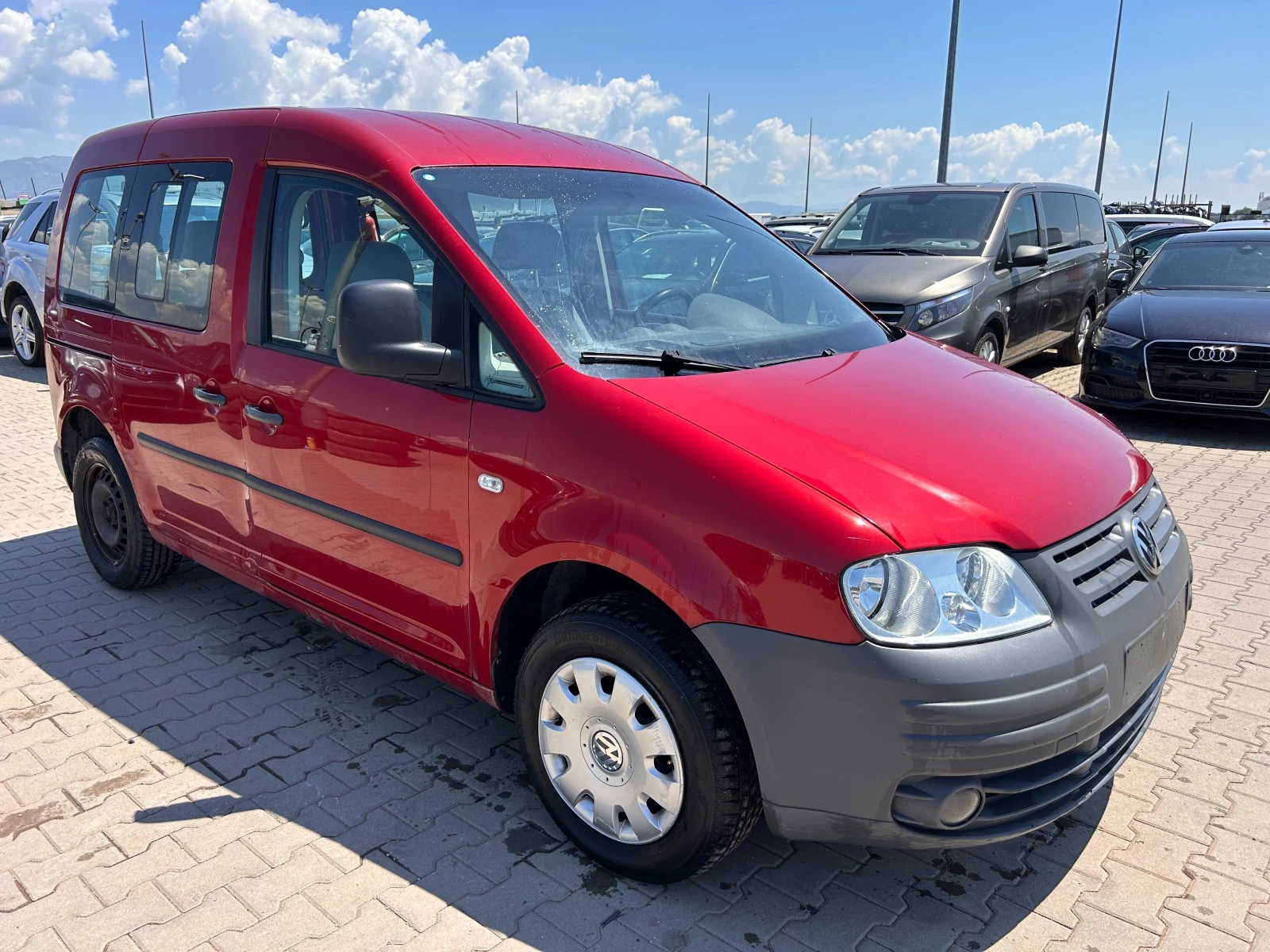 VW Caddy 1.4i EURO 4 ЛИЗИНГ - изображение 4