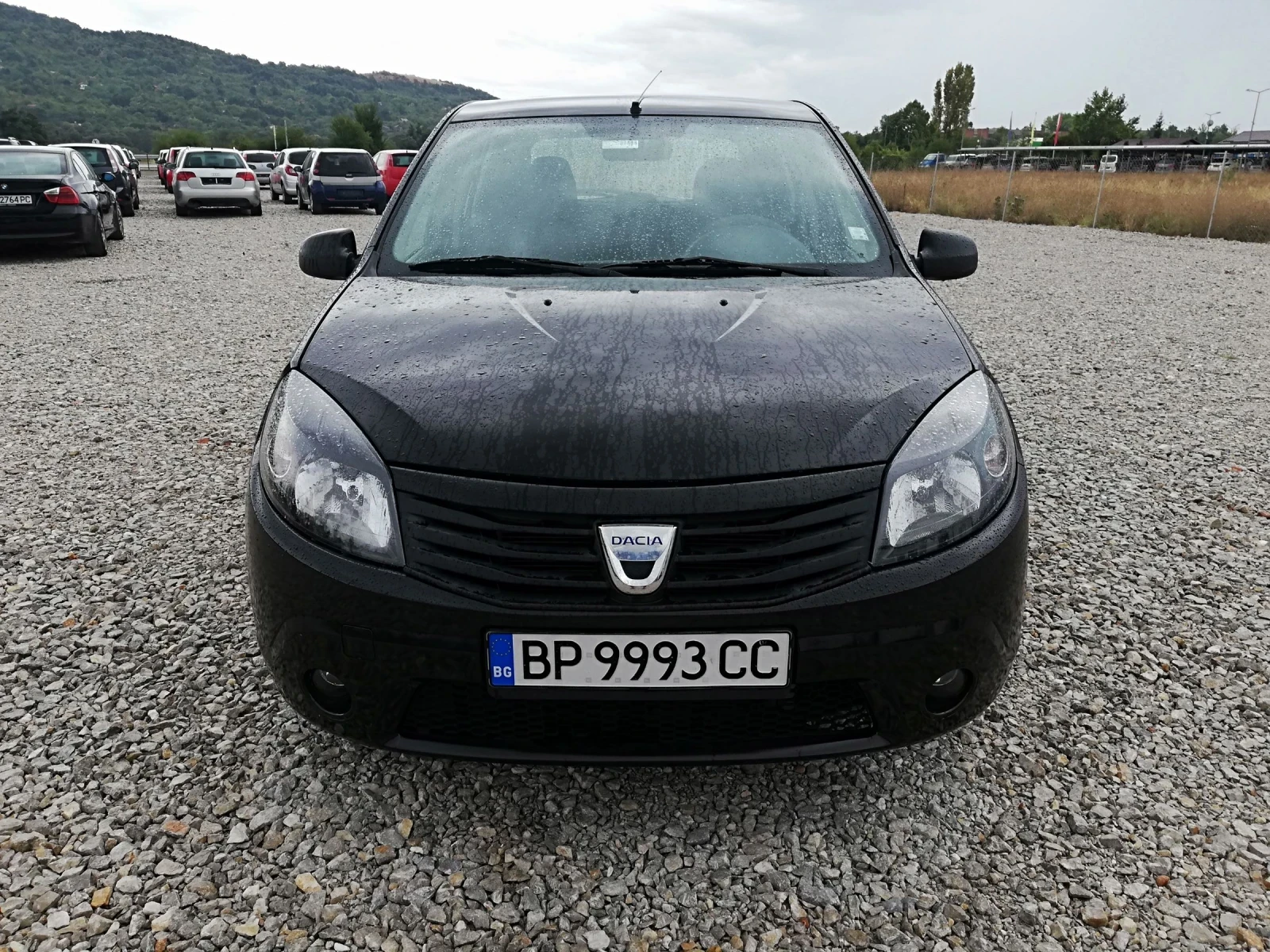 Dacia Sandero 1.4i klima gaz - изображение 2