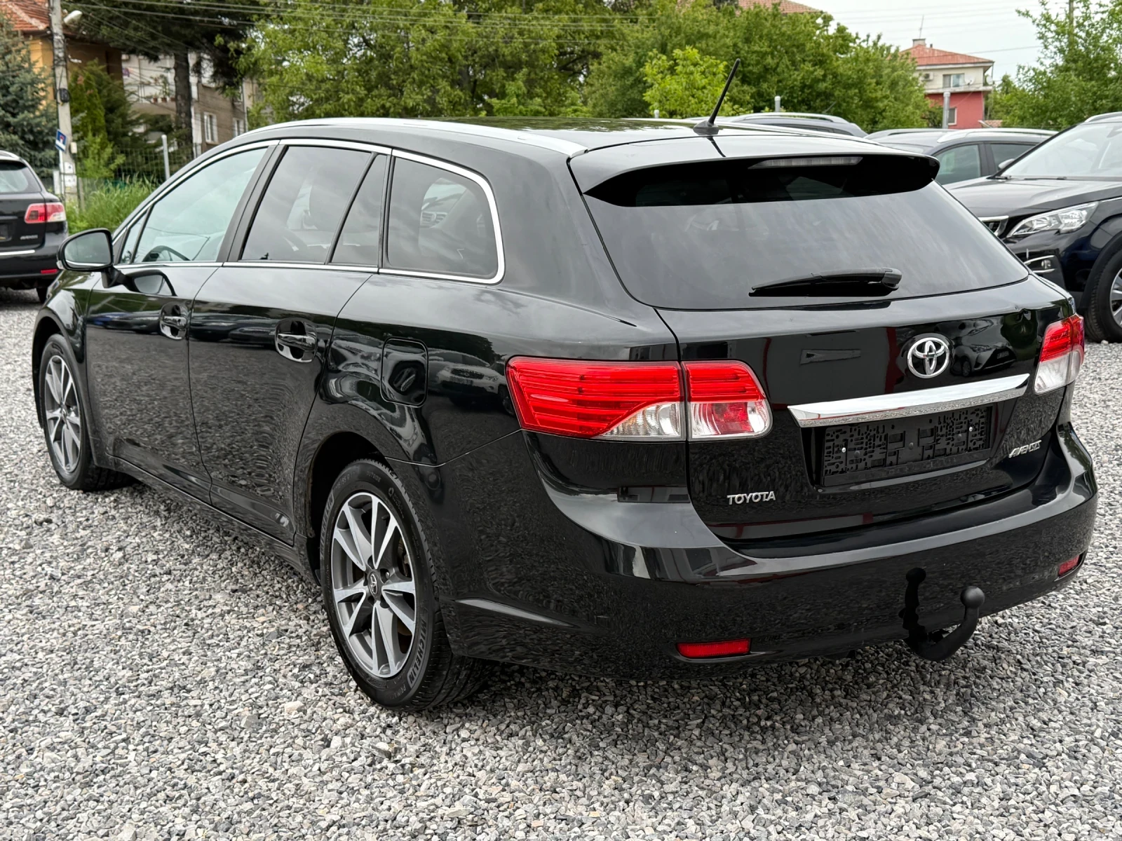 Toyota Avensis Facelift2014г. 2.0 D-4D(124 кс)Кожа/Подгрев/Камера - изображение 6