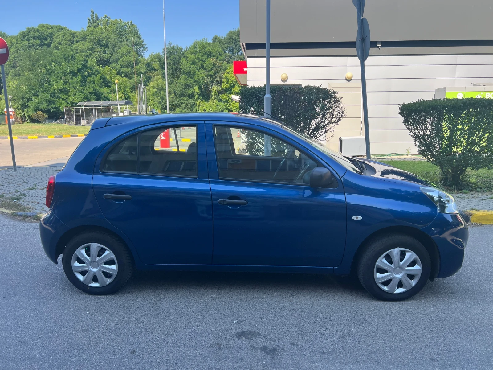 Nissan Micra 1.0, АГУ - изображение 4