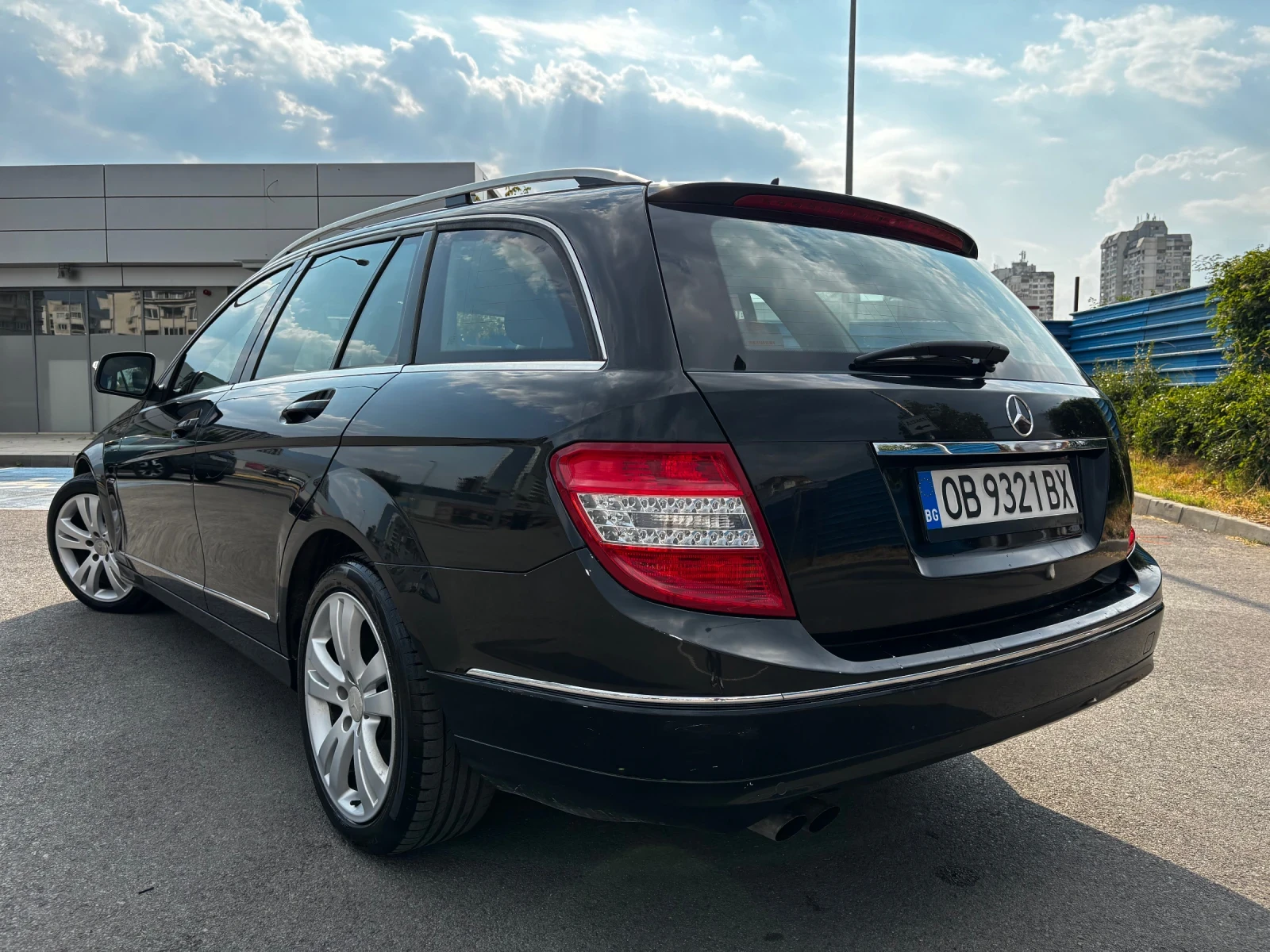 Mercedes-Benz C 200 Avangarde - изображение 4