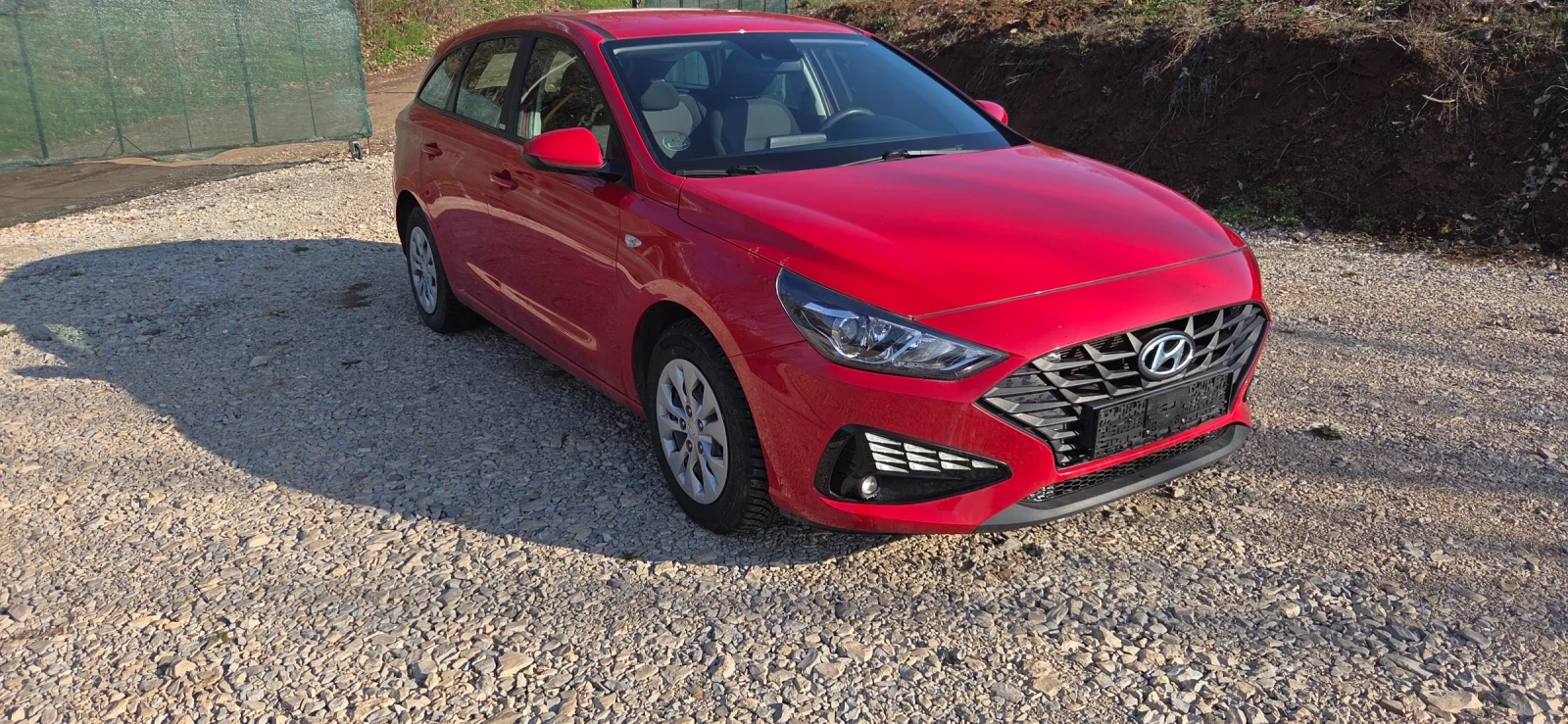 Hyundai I30  комби без турбо, снимка 2 - Автомобили и джипове - 52972656